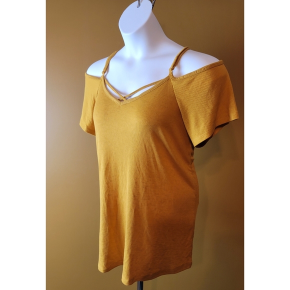 TORRID MIN YLW RIB STRAPPY CLD SHLDR SIZE 1 - Picture 5 of 11